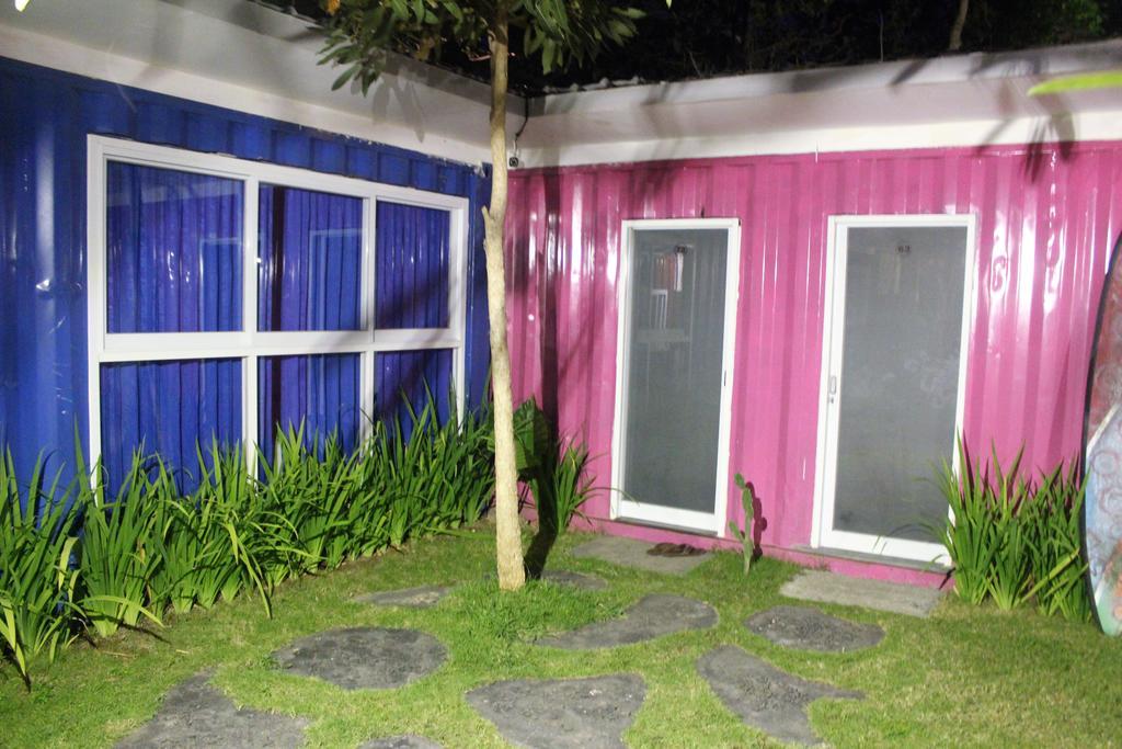 מלון Uluwatu Kubu Container מראה חיצוני תמונה